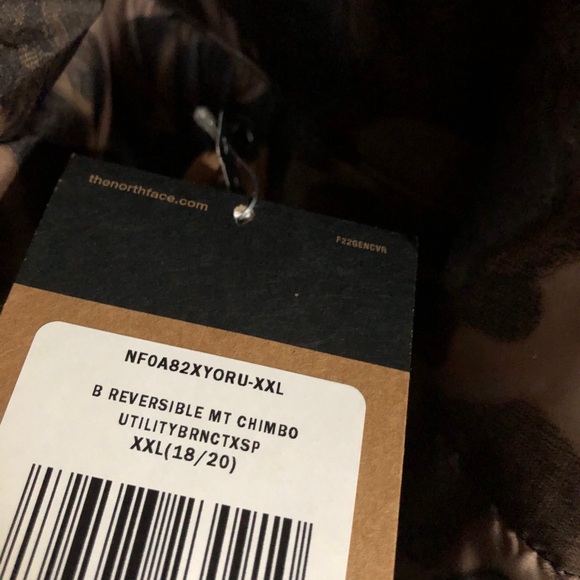 The North Face Boys' Reversible Mt Chimbo Full Zip Hooded Jacket - Picture 15 of 16